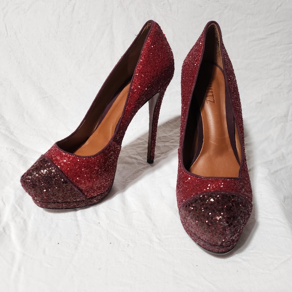 SCHUTZ SIZE 7 Heels